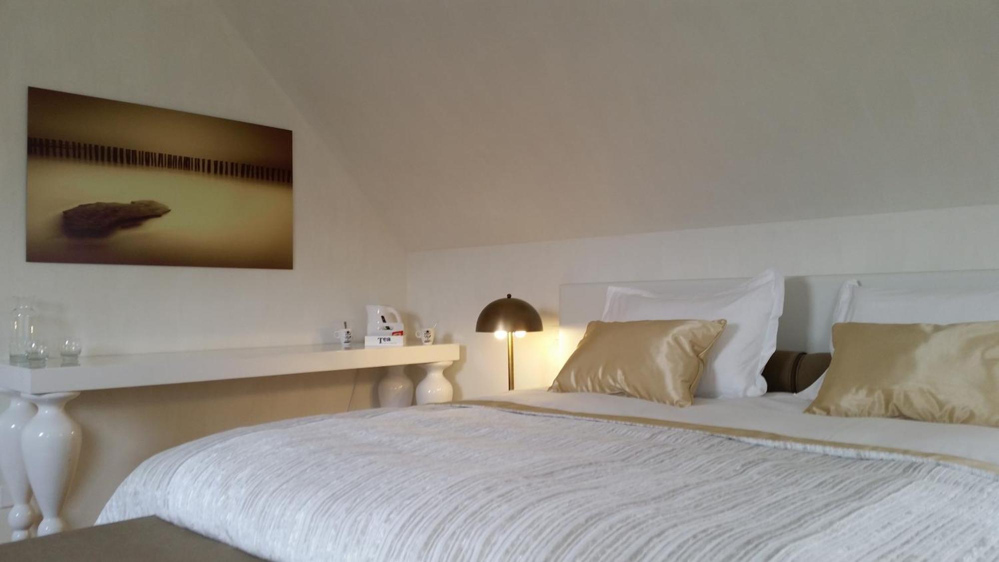 B&B La Douceur De La Miclette Ellezelles Ruang foto